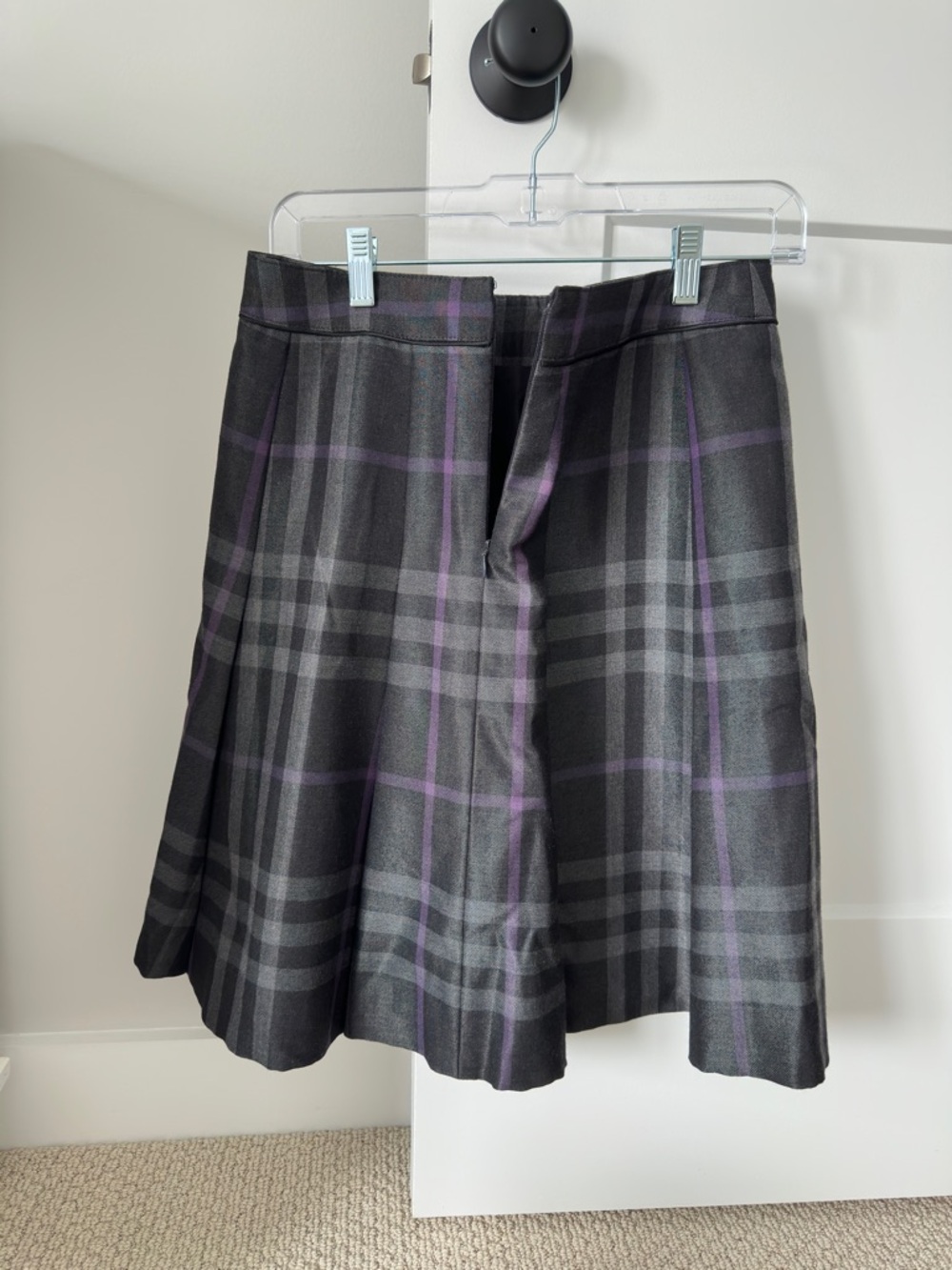Burberry Grey Plaid Skater Skirt with Purple Windowpane - Picture 2 of 3